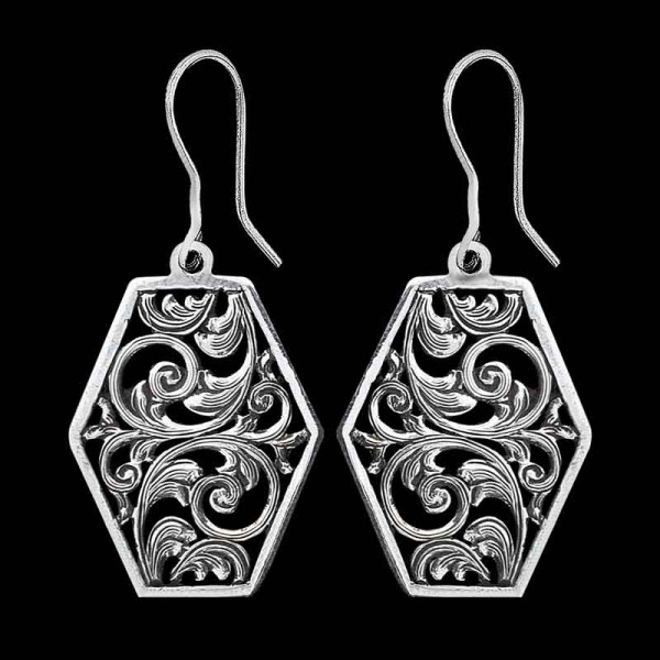 Add a touch of the Wild West to any western outfit with the Mayflower Earrings. High Quality German Silver crafted beautifully into a hexagonal shape with immacualte hand-engraved scrolls. Detailed with our signature antique finish for a vintage feel.

